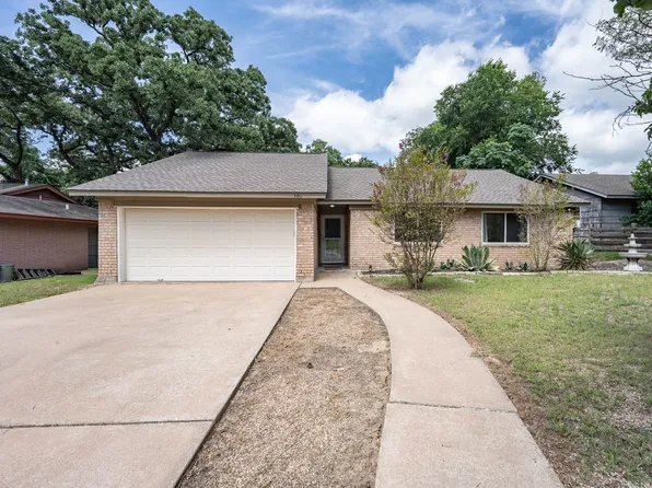 501 Calhoun Dr, Rockdale, TX 76567