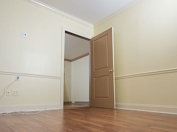 5th image of 526 N High Street # Fl 2nd