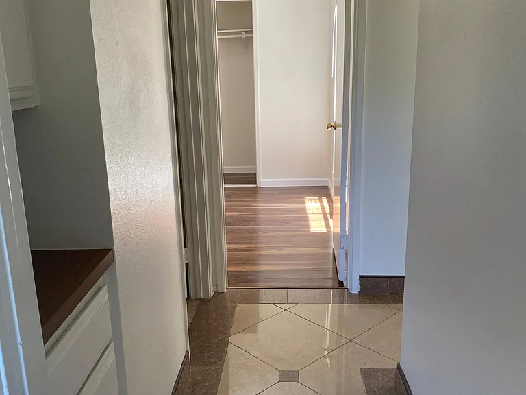 3125 Manistee Dr — Photo 5