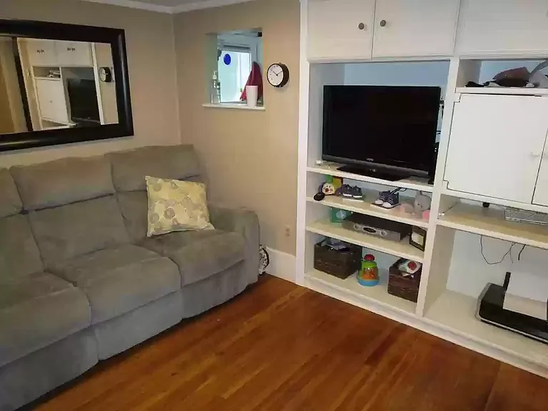 15 Cottage Ct #2 — Photo 4