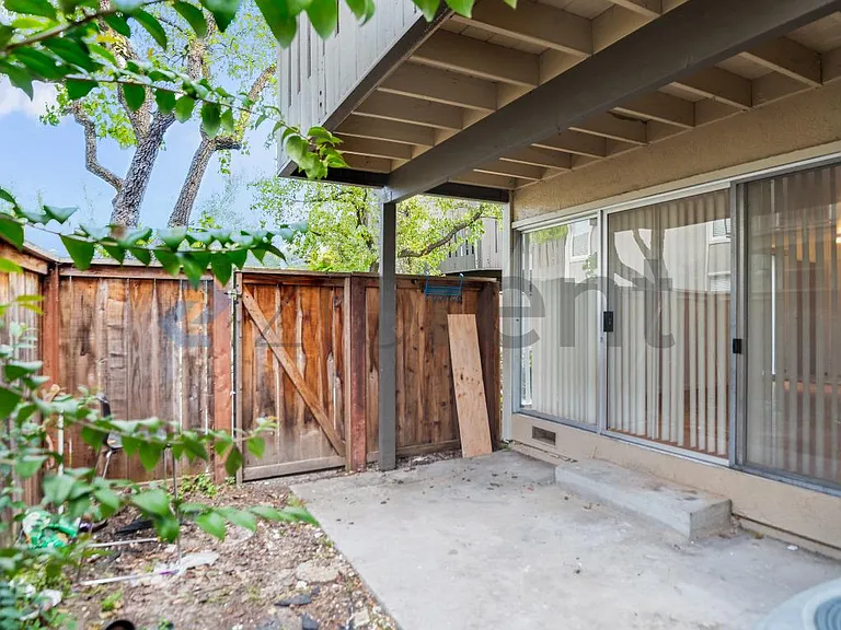 51 Massolo Dr #C — Photo 7