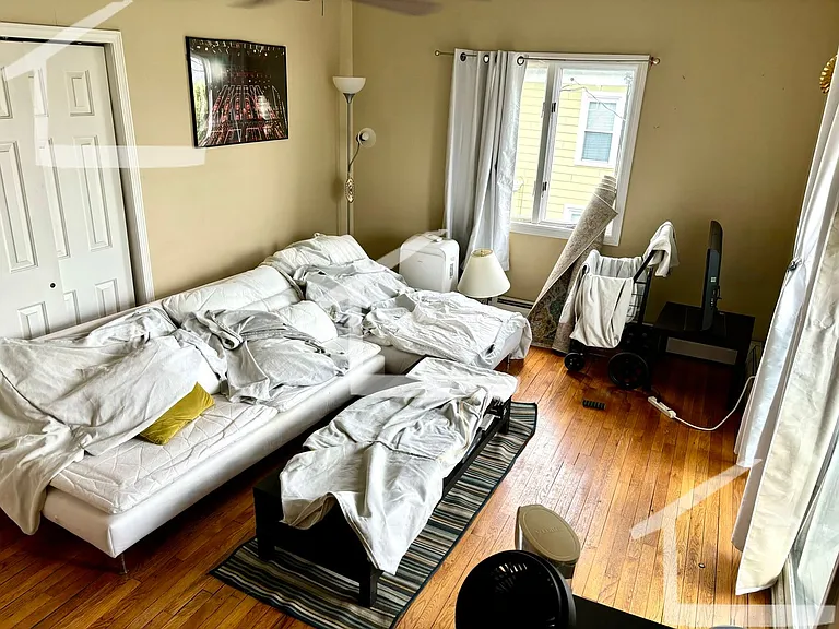 93 Glen St #2 — Photo 31