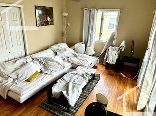95 Glen St #2B, Somerville, MA 02145