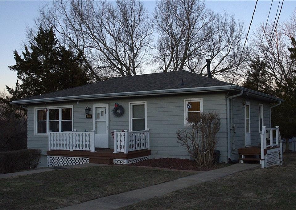 1st image of 3327 N 74th St