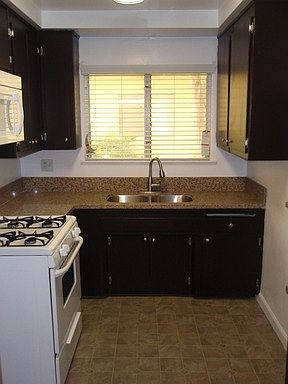 3rd image of 1031 N Ogden Dr APT 9