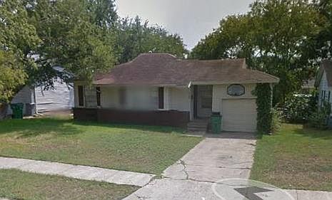 1st image of 3903 Briscoe St