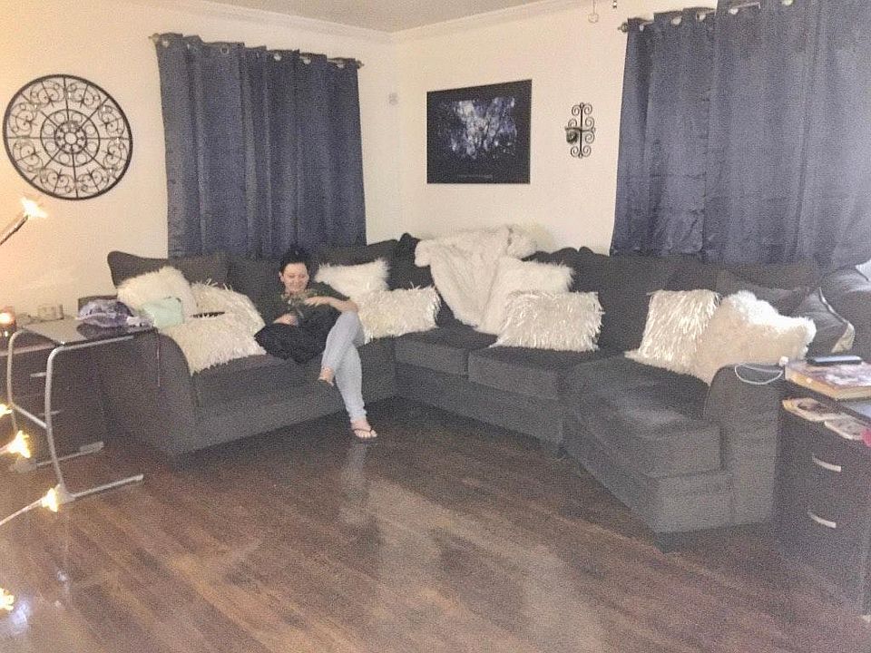 Living room photo #1