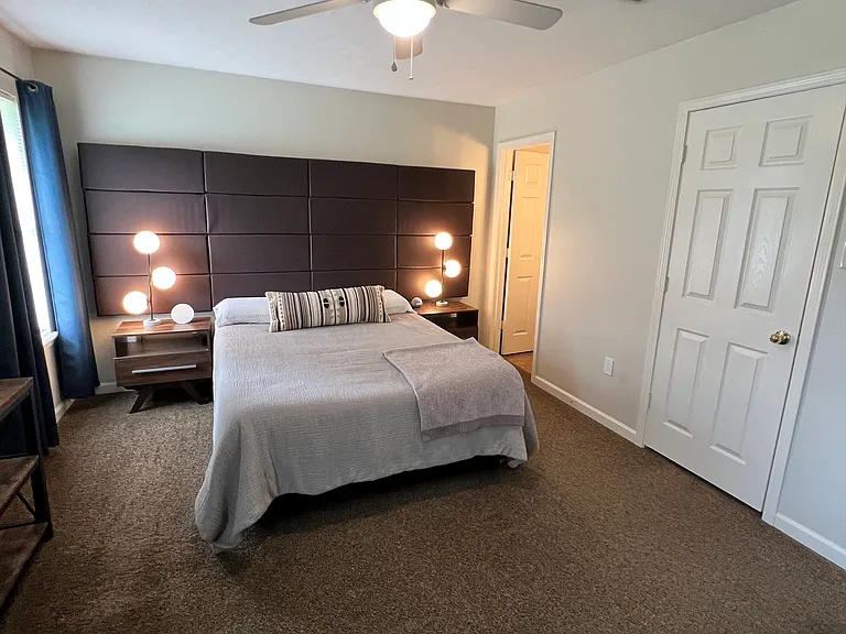 2250 Remington Rd — Photo 15