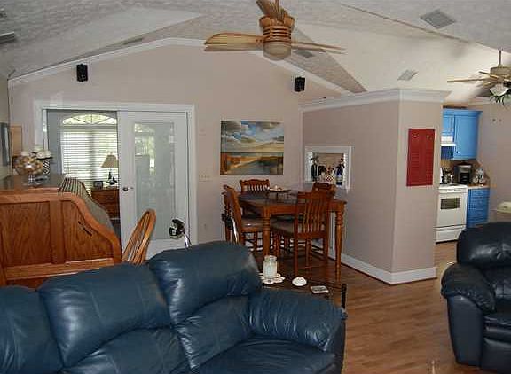 5th image of 26 Wildwood Dr