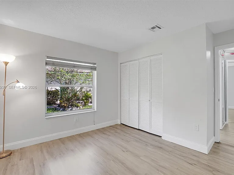 1574 NW 103rd Ter — Photo 37