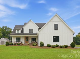 257 Glenwood Dr, Oakboro, NC 28129