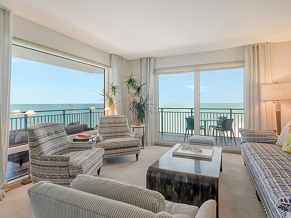 5th image of 2525 Gulf Of Mexico Dr Unit 12F