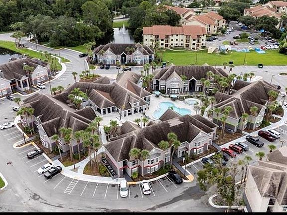 2nd image of 3100 PARKWAY BOULEVARD #422