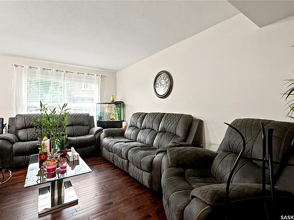 5th image of UNIT 203-1555 Paton CRESCENT