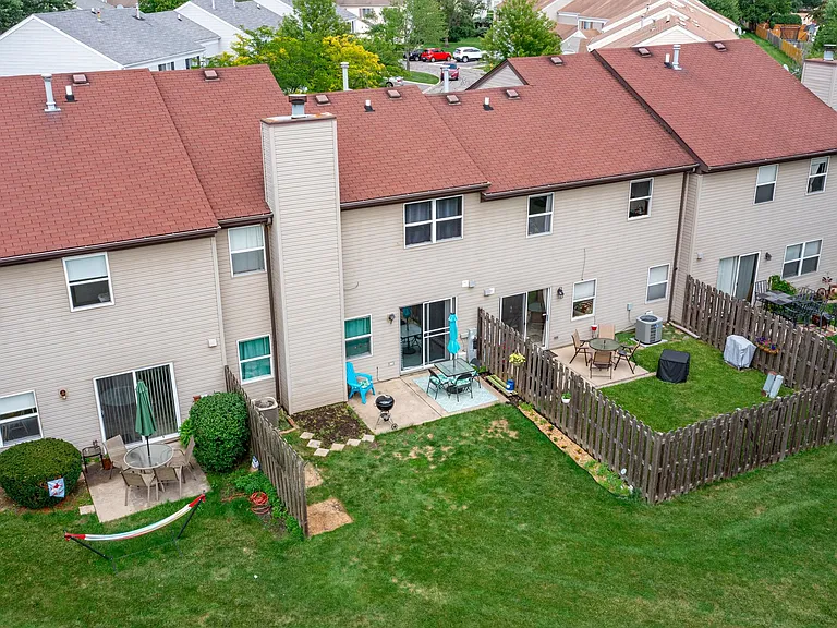 468 Minnesota Cir — Photo 31