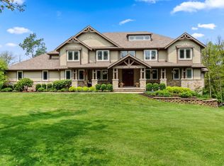 6590 Bridlewood Ct, Lake Geneva, WI 53147