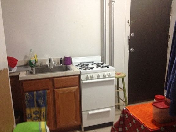 4th image of 4432 N Seeley Ave APT 1A