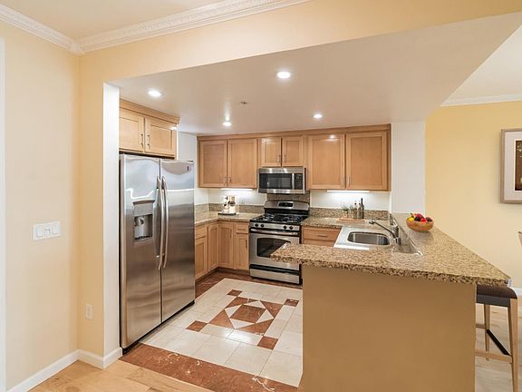 4th image of 401 Crescent Ct APT 4203