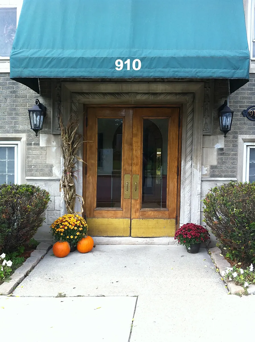 Building Photo - Silson Apartments