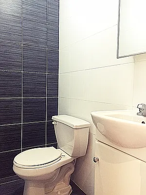 Rented by Elite NY Holdings | media 13