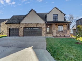 4562 E Hidden Oak St, Springfield, MO 65802