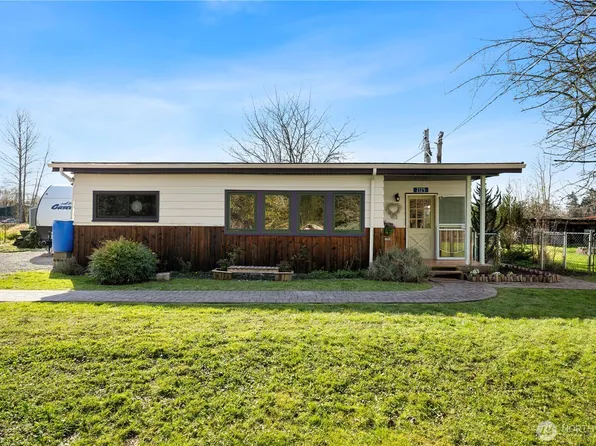 2125 Gunn Road, Mount Vernon, WA 98273