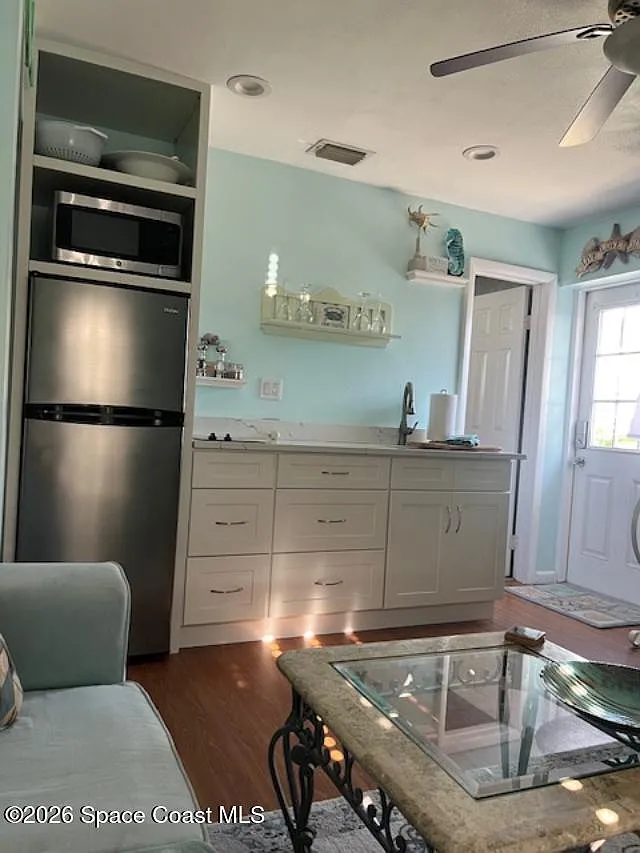 1 bed, 1.0 bath, 500 sqft, $1,400 — Photo 3