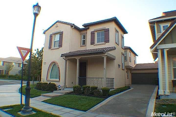 1st image of 499 W Viento St