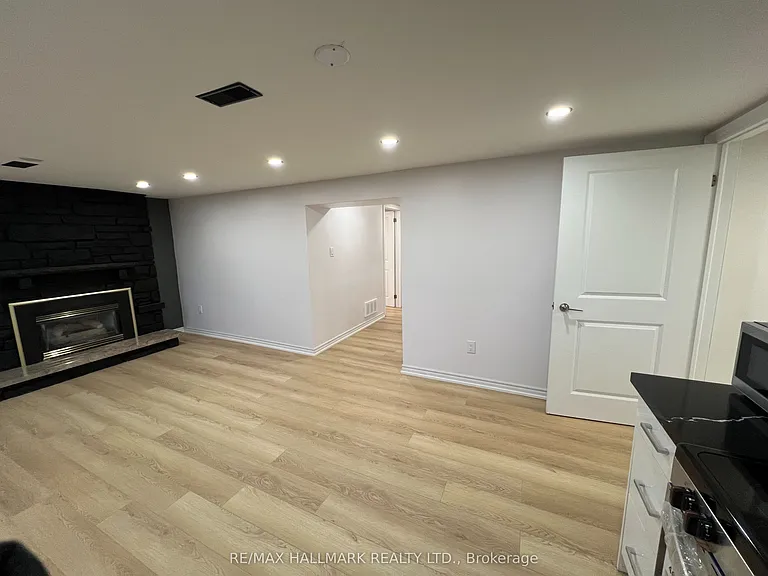 5 Marlbank Rd #BASEMENT — Photo 2