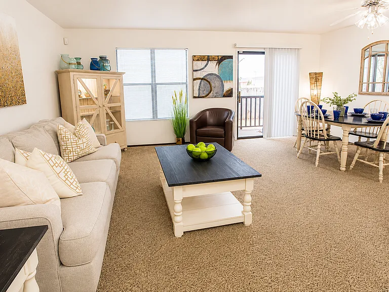 Grouse Run Apartments — Photo 17