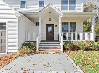 91 Mallard Dr, Greenwich, CT 06830