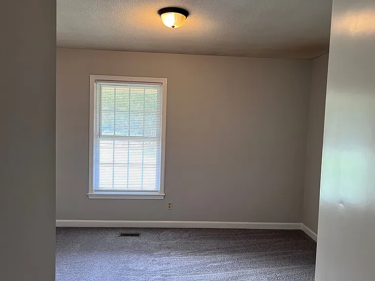 3804 W Allen St — Photo 8
