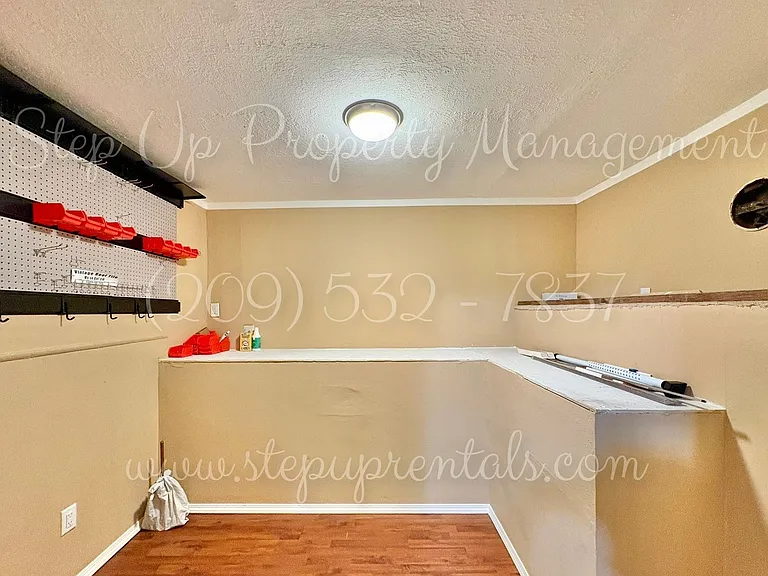 22400 Broken Bough Ln — Photo 21