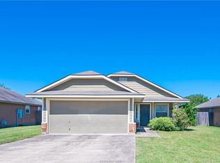 912 Crested Point Dr, College Station, TX 77845
