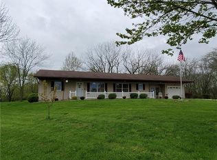1061 N 2050 East Rd, Shelbyville, IL 62565