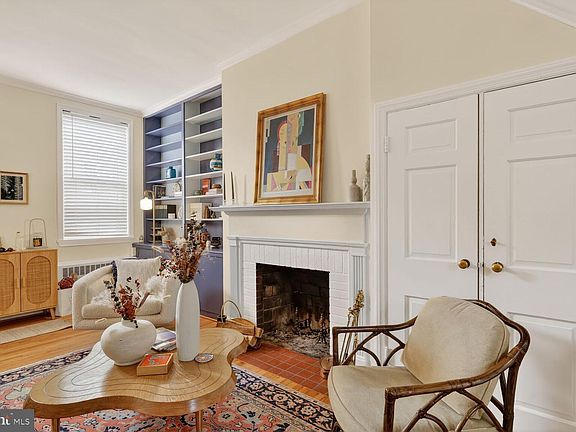 3rd image of 1345 28th St NW