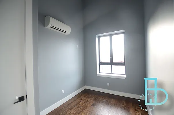 Rented by Miron Realty Group | media 99