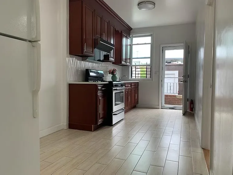 5318 72nd Pl #1R — Photo 1