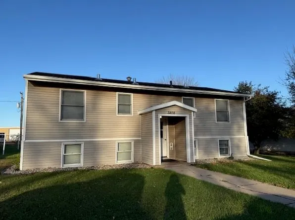 3808 Main St S, Minot, ND 58701