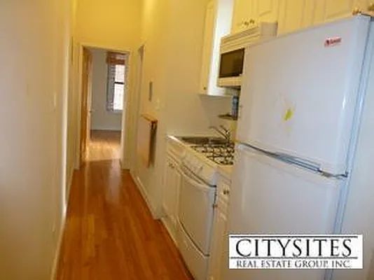Rented by CitySites Real Estate Group | media 19
