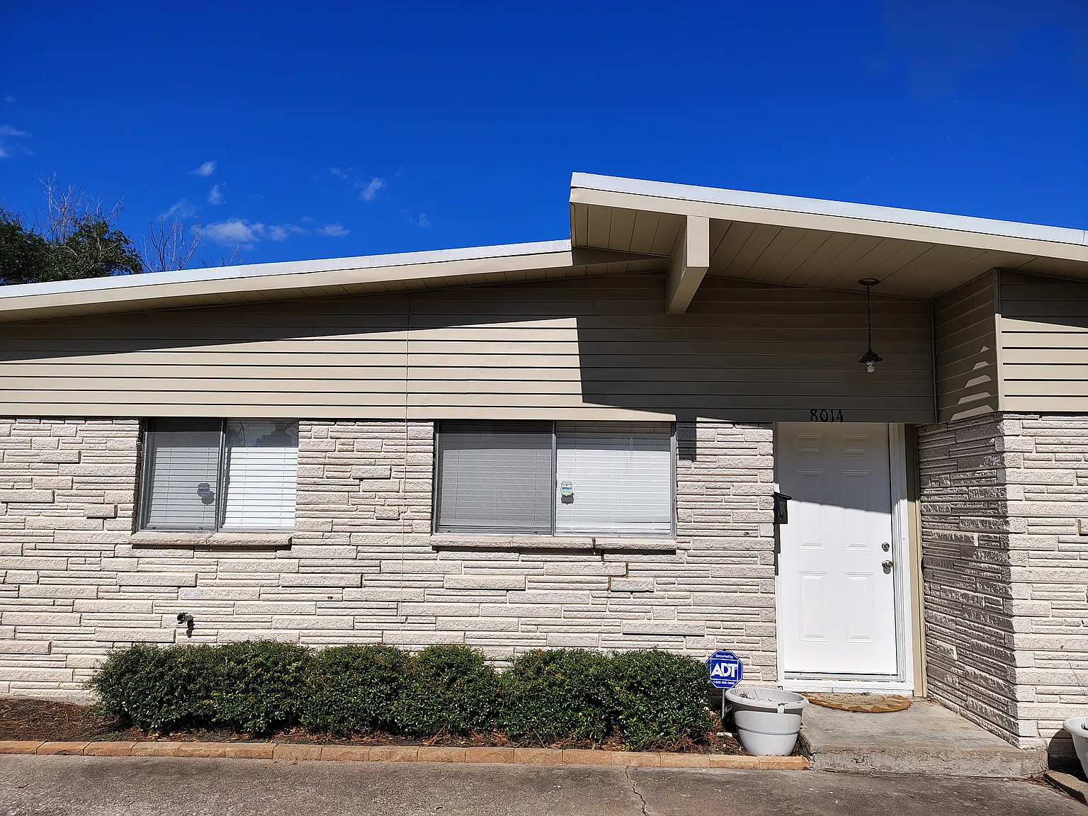3 bed, 1682 sqft, $2,000 — Photo 4