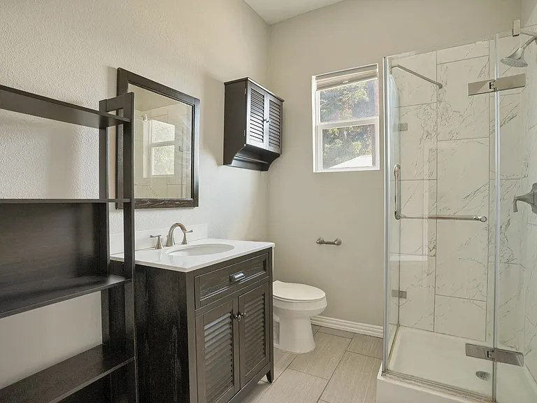 2219 N Flores St — Photo 17