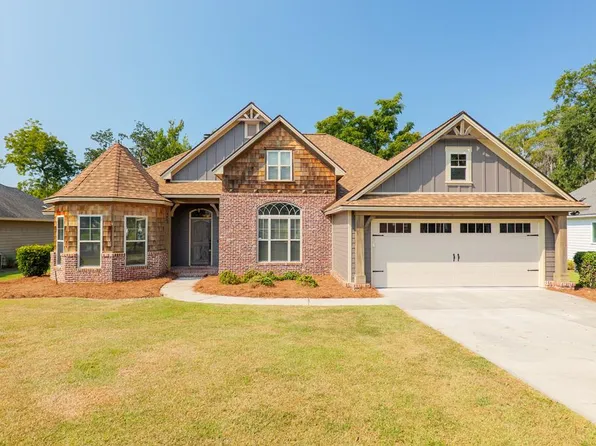 4609 Amelia Cir, Hahira, GA 31632