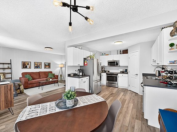 5th image of 49 Colwill Blvd #20