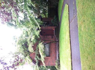 1519 NE 76th St, Seattle, WA 98115