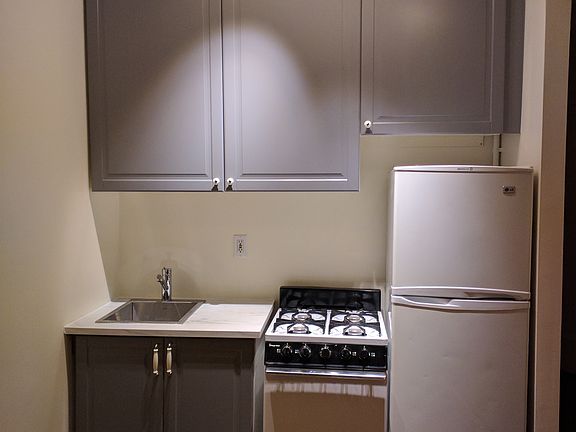 2nd image of 120 E 82nd St APT 5