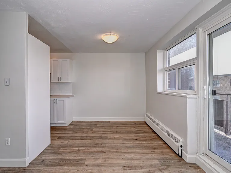 85 Willow Rd — Photo 11
