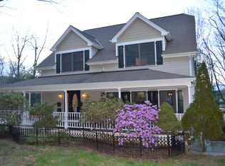 259 W Rocks Rd, Norwalk, CT 06851