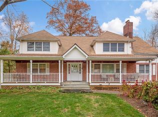 544 Elizabeth Rd, Yorktown Heights, NY 10598