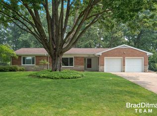 3068 Bonita Dr SE, Grand Rapids, MI 49508